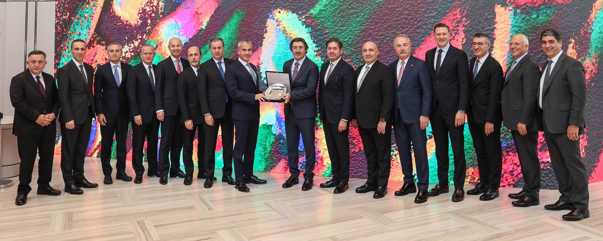 Selim Kervancı'ya teşekkür plaketi